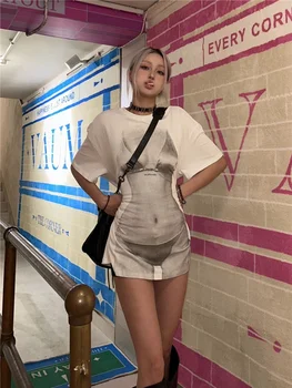 Adagirl Bikini Grafis Putih T Shirt Wanita Katun Dicetak Lengan Pendek Tee Musim Panas Streetwear Kasual Top Korea Estetika Pakaian