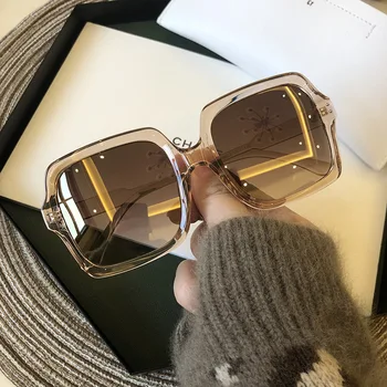 Kacamata Hitam Kebesaran Lebar Trendi Antik Wanita 2020 Merek Desainer Retro Bingkai Persegi Aksesori Warna Kacamata Matahari Chic S322